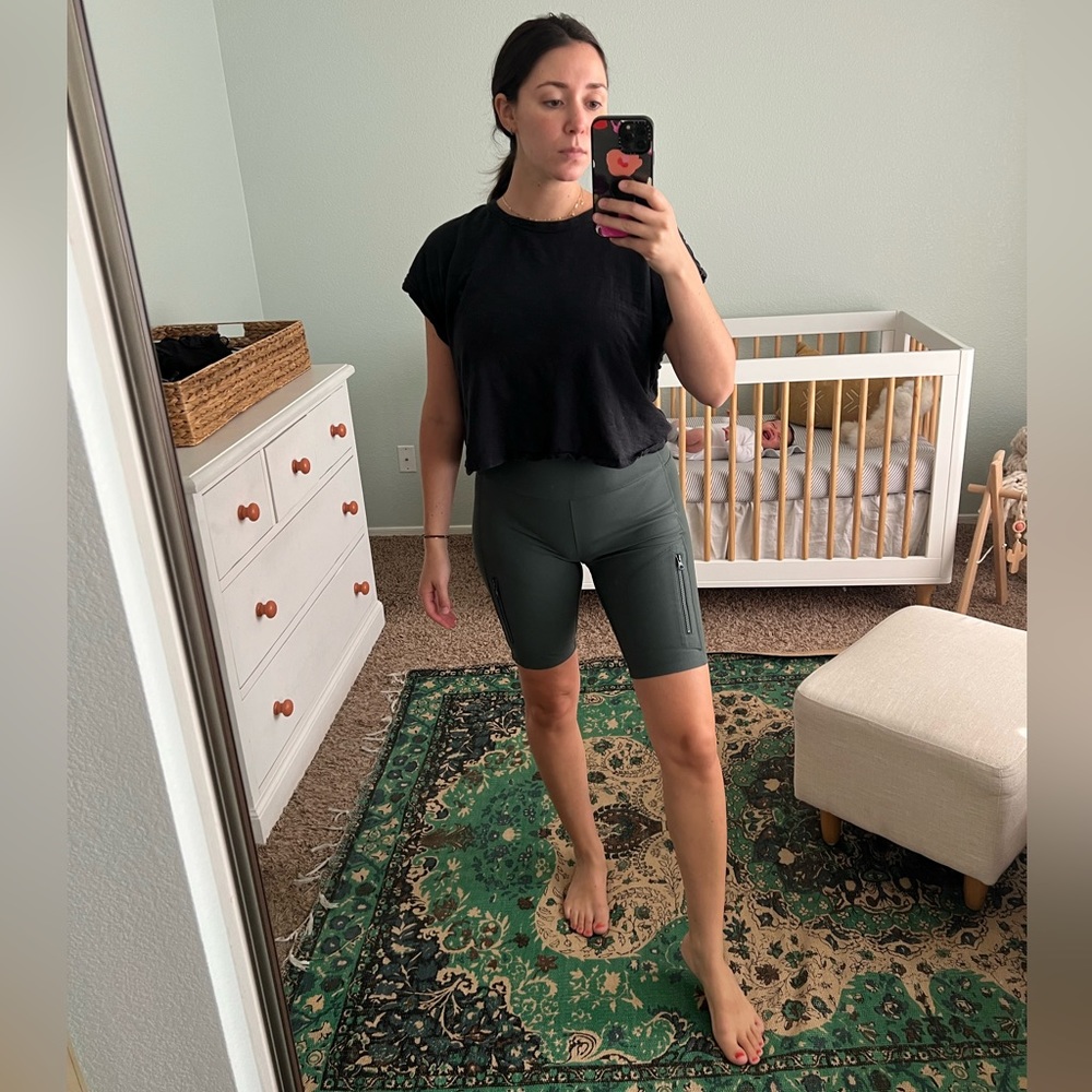 ZELLA eucalyptus green biker shorts — cute workout